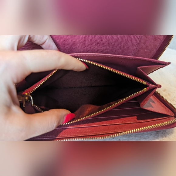 Pink Prada Saffiano Zip Wallet - Picture 2 of 8
